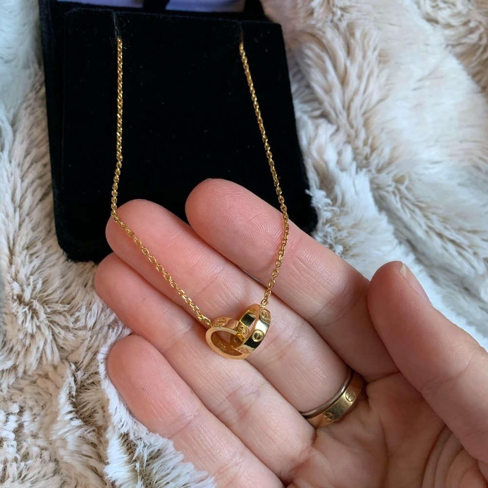 Gold Interlocking Love Necklace